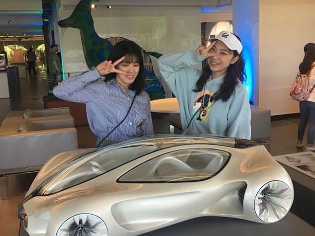 SSD students visiting Autodesk